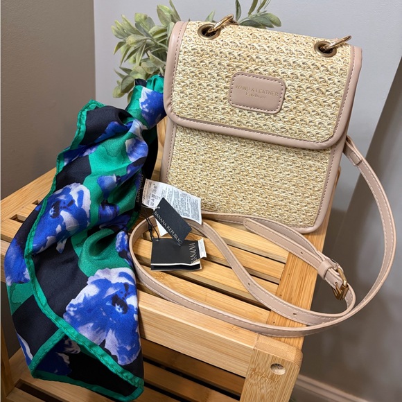 Stylish Crossbody Bag in Beige and Blush Pink - Picture 2 of 5